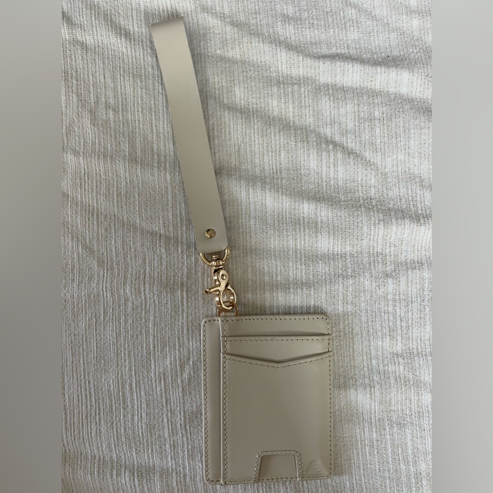 Andar Ivory Denner Wallet